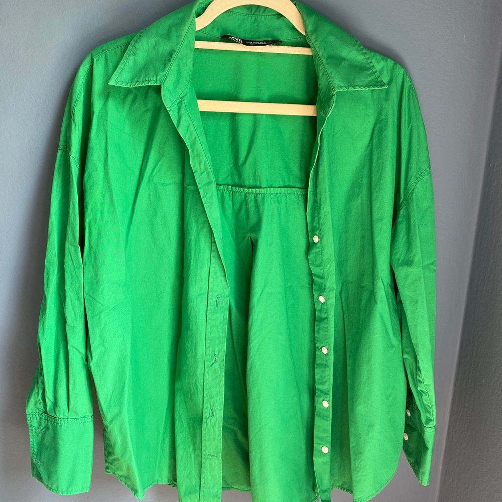 Oversized Zara Button Down 💚
